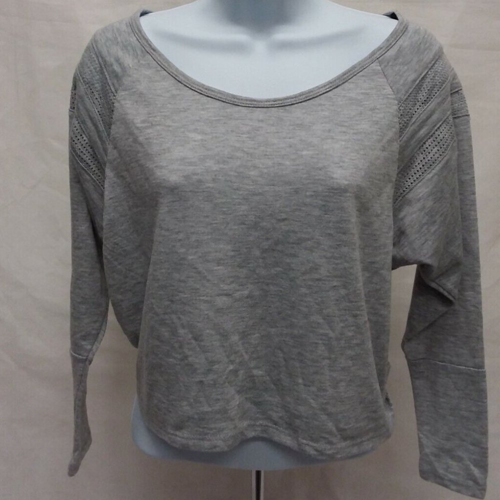 Women's Small Forever 21 Long Sleeve Gray Round Neck T-Shirt